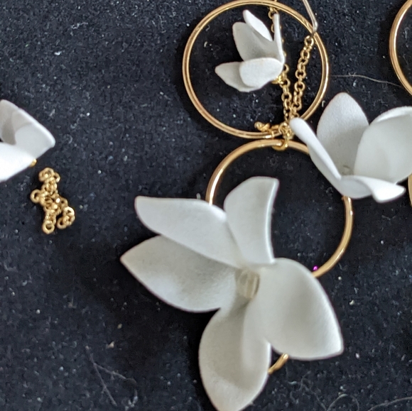 Custom Hanging White Floral Gold Earrings - Picture 3 of 8